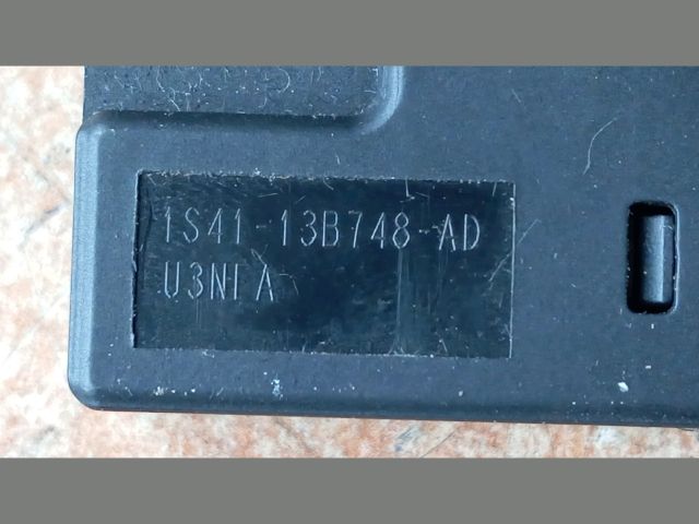 bontott FORD S-MAX Kesztyűtartó Világítás