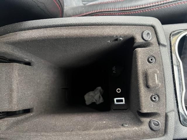 bontott FORD S-MAX Könyöklő