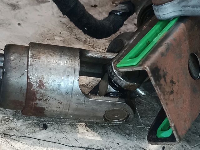 bontott FORD S-MAX Kormányoszlop