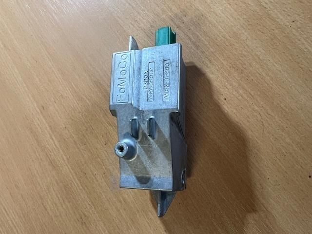 bontott FORD S-MAX Kormányzár (Elektromos)