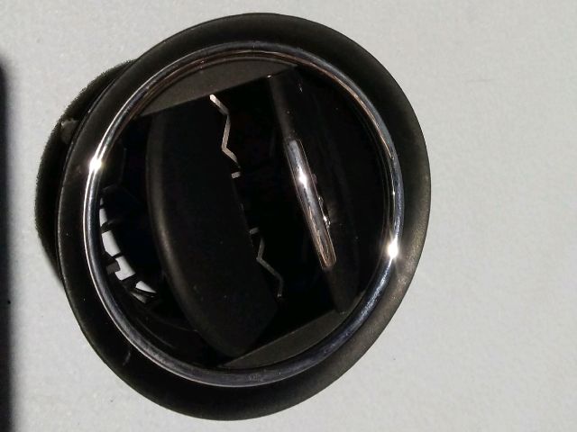 bontott FORD S-MAX Középső Szellőző