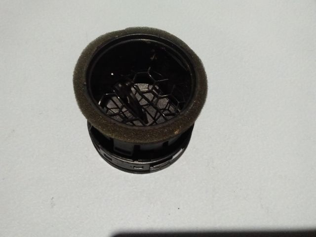 bontott FORD S-MAX Középső Szellőző