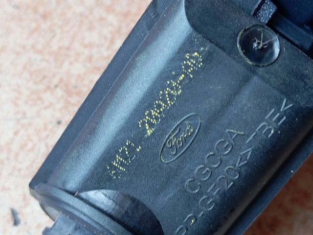 bontott FORD S-MAX Központizár Motor Tankajtó