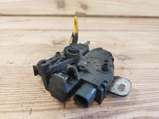 bontott FORD S-MAX Motorháztető Zárszerkezet