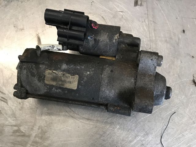 bontott FORD S-MAX Önindító