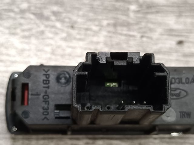 bontott FORD S-MAX Vészvillogó Kapcsoló