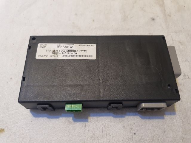 bontott FORD S-MAX Vonóhorog Elektronika