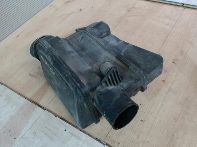 bontott FORD SCORPIO Légszűrő Ház