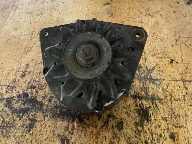 bontott FORD SIERRA Generátor