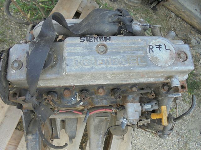 bontott FORD SIERRA Motor (Fűzött blokk hengerfejjel)