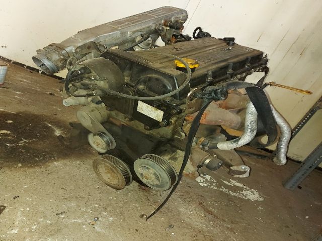 bontott FORD SIERRA Motor (Fűzött blokk hengerfejjel)