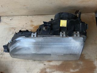 bontott FORD SIERRA Bal Fényszóró