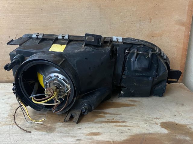 bontott FORD SIERRA Bal Fényszóró