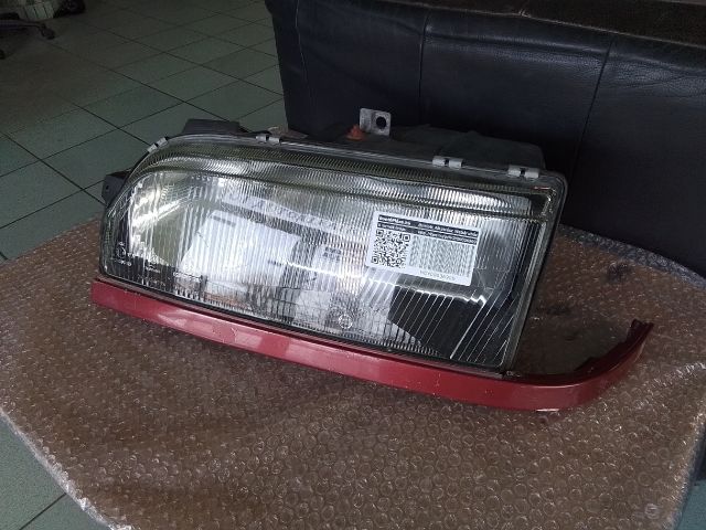 bontott FORD SIERRA Bal Fényszóró