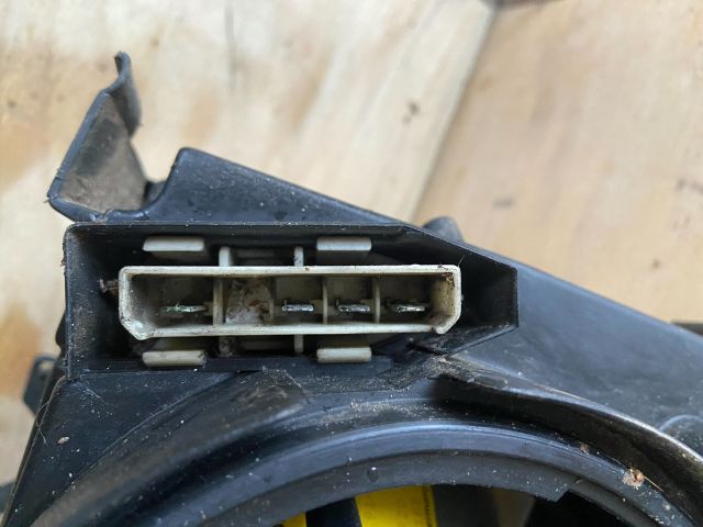 bontott FORD SIERRA Bal Fényszóró