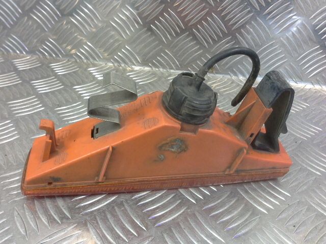 bontott FORD SIERRA Jobb első Irányjelző