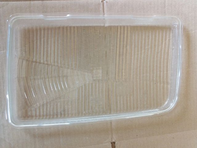 bontott FORD SIERRA Jobb első Lámpabúra