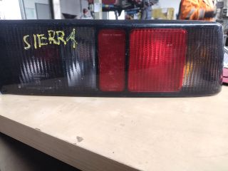 bontott FORD SIERRA Jobb hátsó Lámpabúra