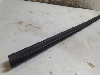 bontott FORD STREET Jobb első Vízlehúzó Gumicsík