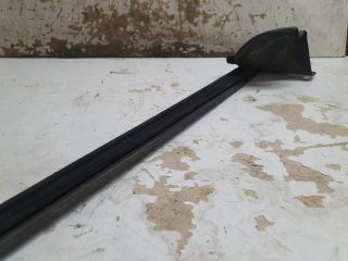 bontott FORD STREET Jobb első Vízlehúzó Gumicsík