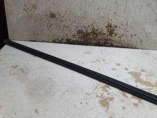 bontott FORD STREET Jobb első Vízlehúzó Gumicsík