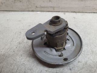 bontott FORD STREET Jobb első Zárbetét