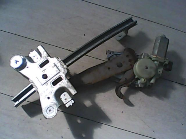 bontott FORD TAURUS III Jobb hátsó Ablakemelő Szerkezet (Elektromos)