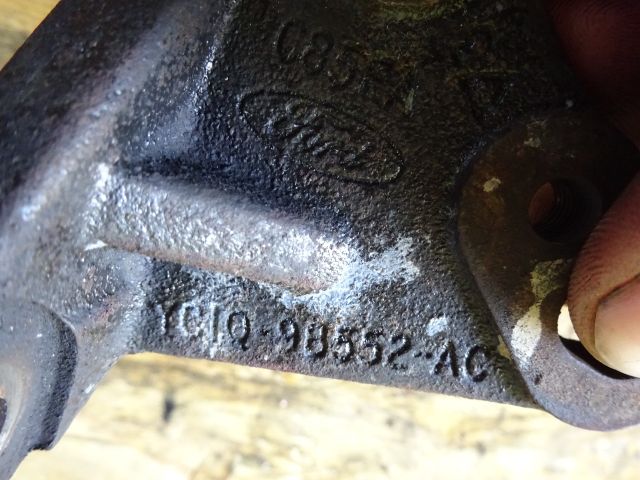 bontott FORD TRANSIT Adagoló Tartó Bak