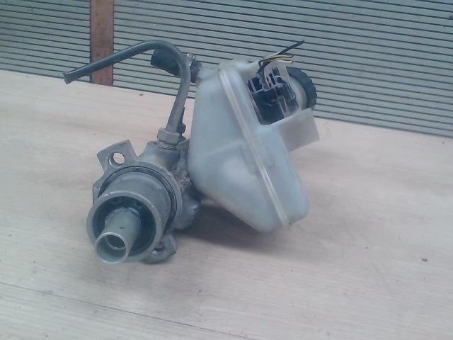 bontott FORD TRANSIT Főfékhenger