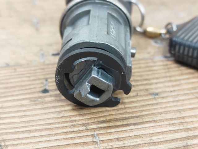 bontott FORD TRANSIT Gyújtáskapcsoló