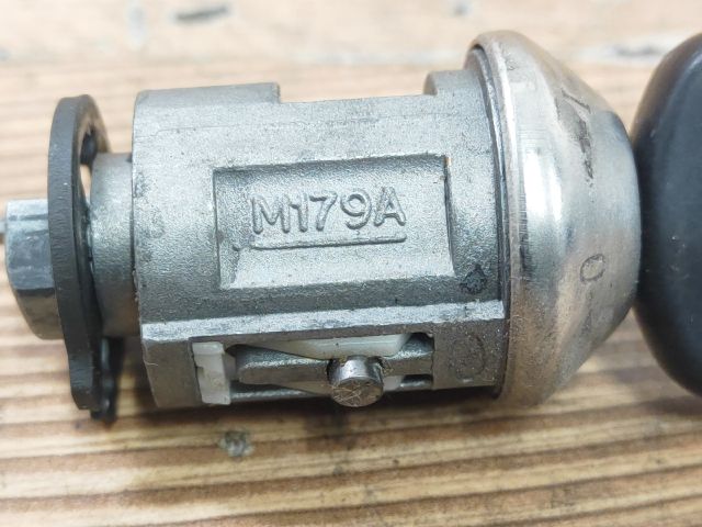 bontott FORD TRANSIT Gyújtáskapcsoló