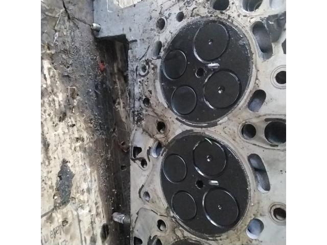 bontott FORD TRANSIT Hengerfej