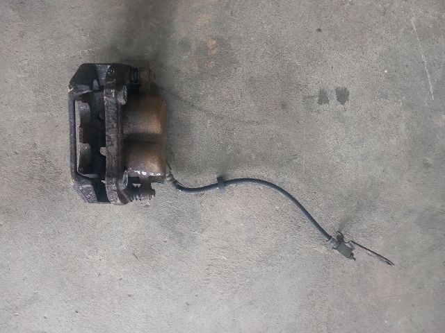 bontott FORD TRANSIT Jobb első Féknyereg Munkahengerrel