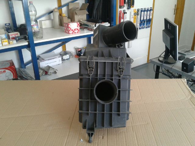 bontott FORD TRANSIT Légszűrő Ház