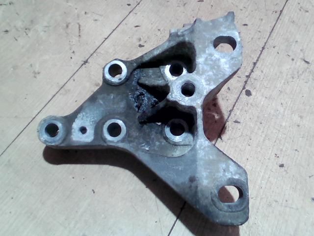 bontott FORD TRANSIT Motor Tartó Bak (Fém)