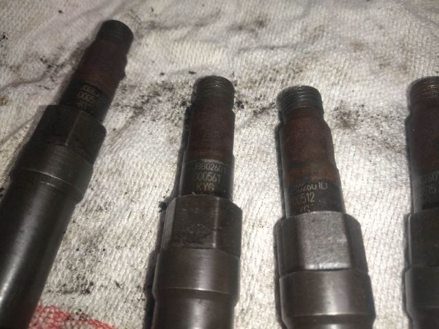 bontott FORD TRANSIT Porlasztó (1 db)