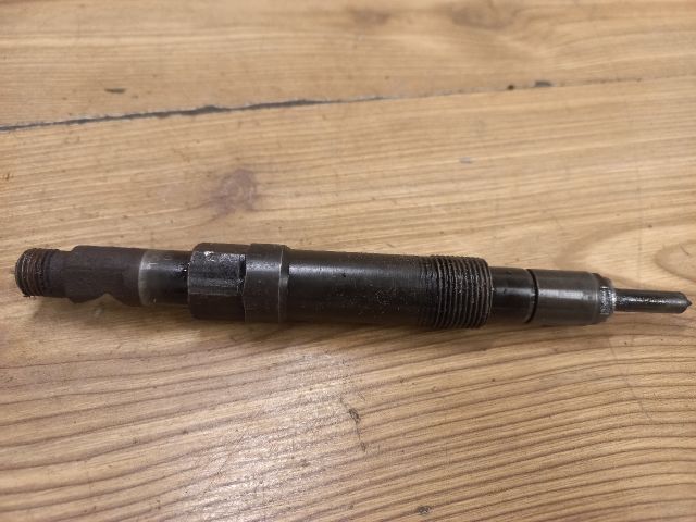 bontott FORD TRANSIT Porlasztó (1 db)