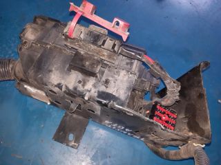 bontott FORD TRANSIT Biztosítéktábla Motortér