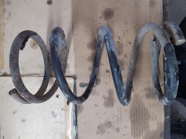 bontott FORD TRANSIT Első Rugó