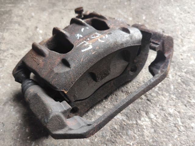 bontott FORD TRANSIT Bal első Féknyereg Munkahengerrel