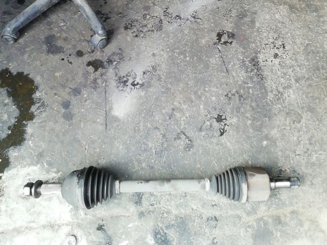 bontott FORD TRANSIT Bal Féltengely