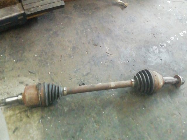 bontott FORD TRANSIT Bal Féltengely