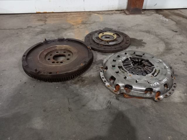 bontott FORD TRANSIT Kuplung Szett Lendkerékkel