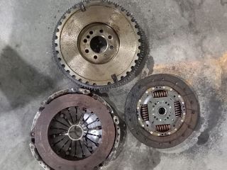 bontott FORD TRANSIT Kuplung Szett Lendkerékkel