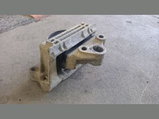 bontott FORD TRANSIT Motor Tartó Bak Jobb