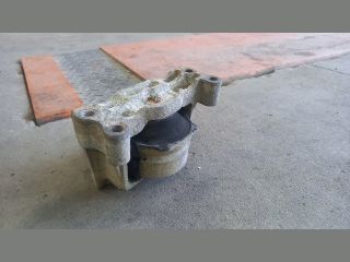 bontott FORD TRANSIT Motor Tartó Bak Jobb