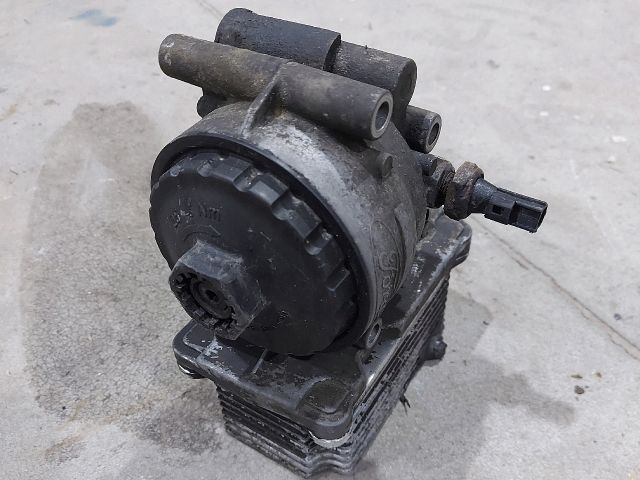 bontott FORD TRANSIT Olajszűrő Ház