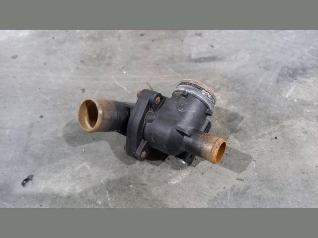 bontott FORD TRANSIT Termosztátház