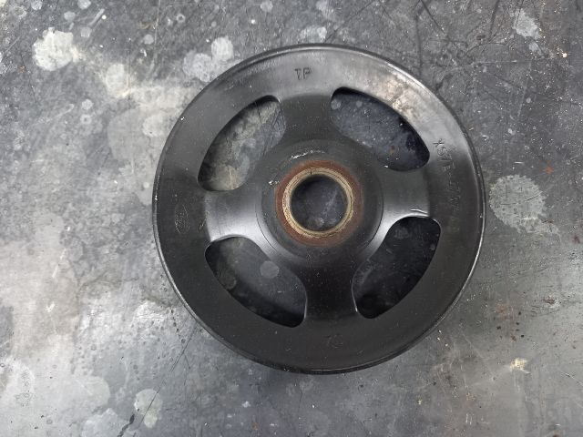bontott FORD TRANSIT Vízpumpa Szíjtárcsa