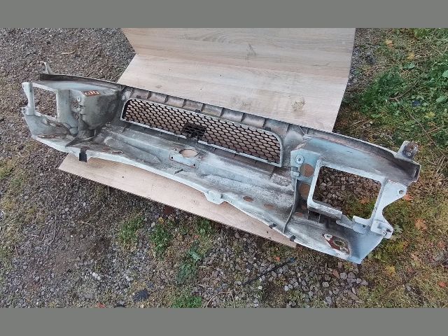 bontott FORD TRANSIT Homlokfal (Üres lemez)